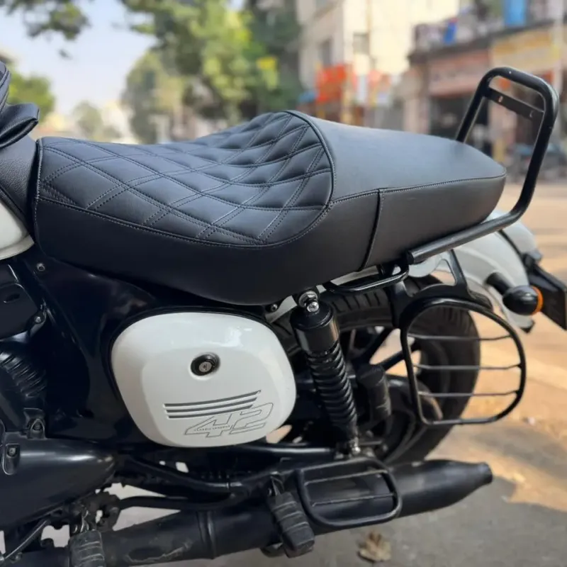 Jawa 42 Premium Saddle Assembly