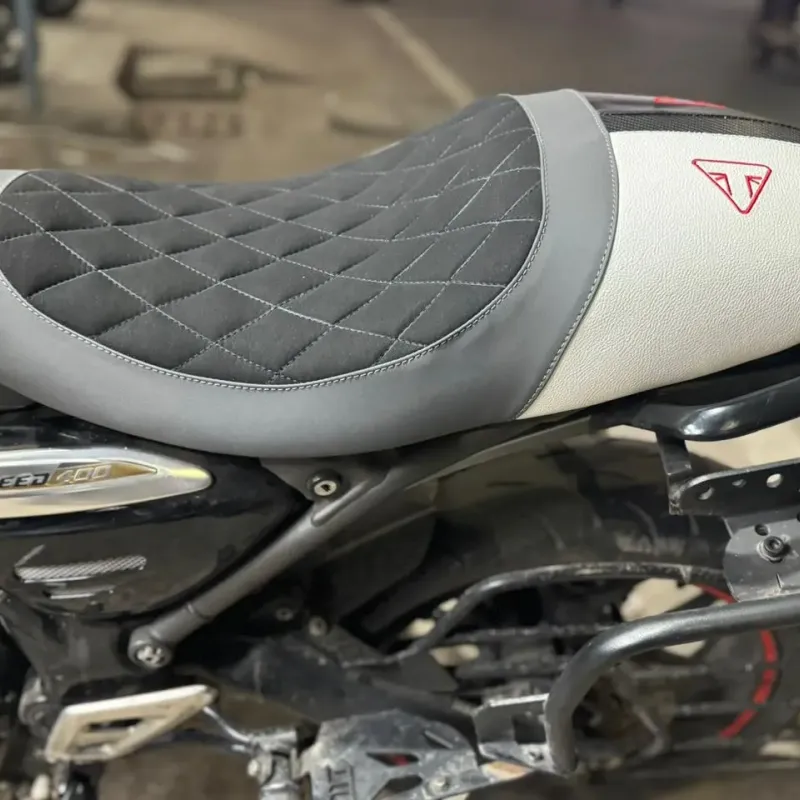 Sahara Signature Suede Cafe Racer Seat