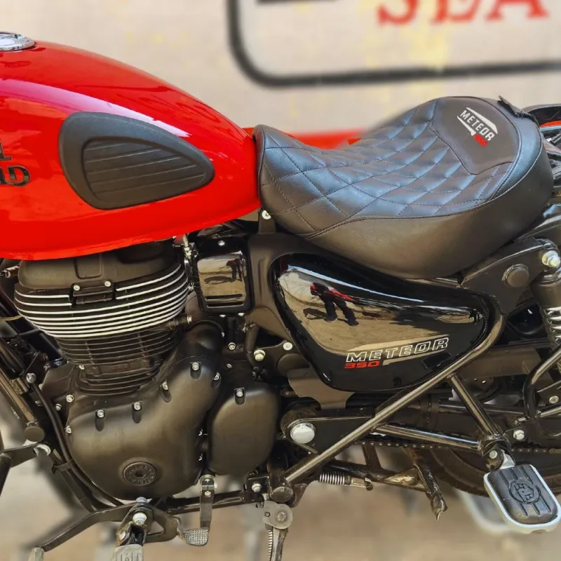 Royal Enfield Meteor 350 Supernova Fireball Rider Seat
