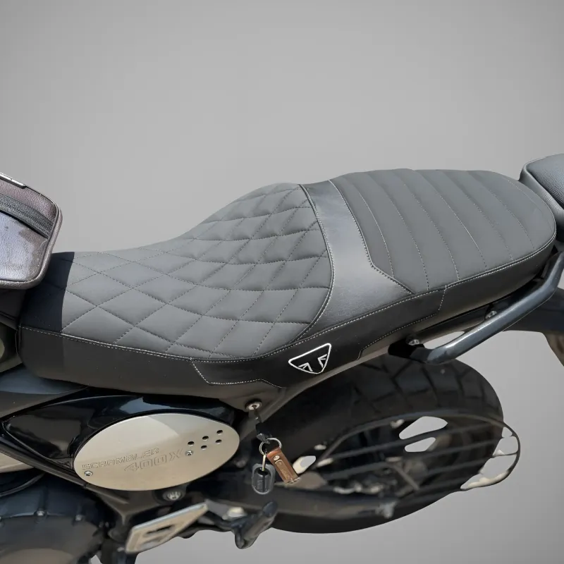 Triumph speed 400 Unleashing Comfort Style