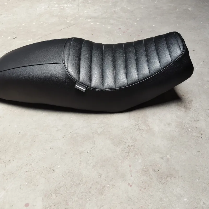Triumph Speed 400 Cafe Racer Stripes Touring Seat
