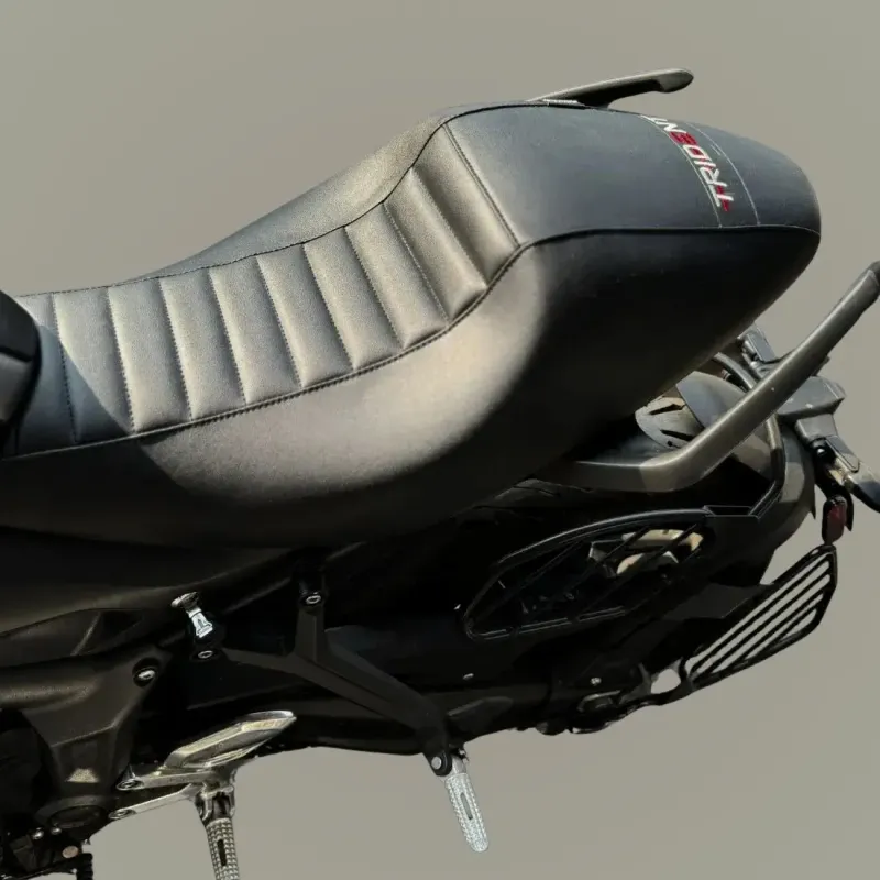 Triumph Trident 660 Custom Seat