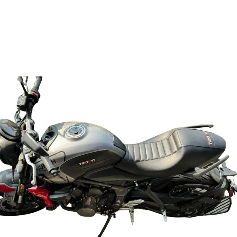 Triumph Trident 660 Custom Seat