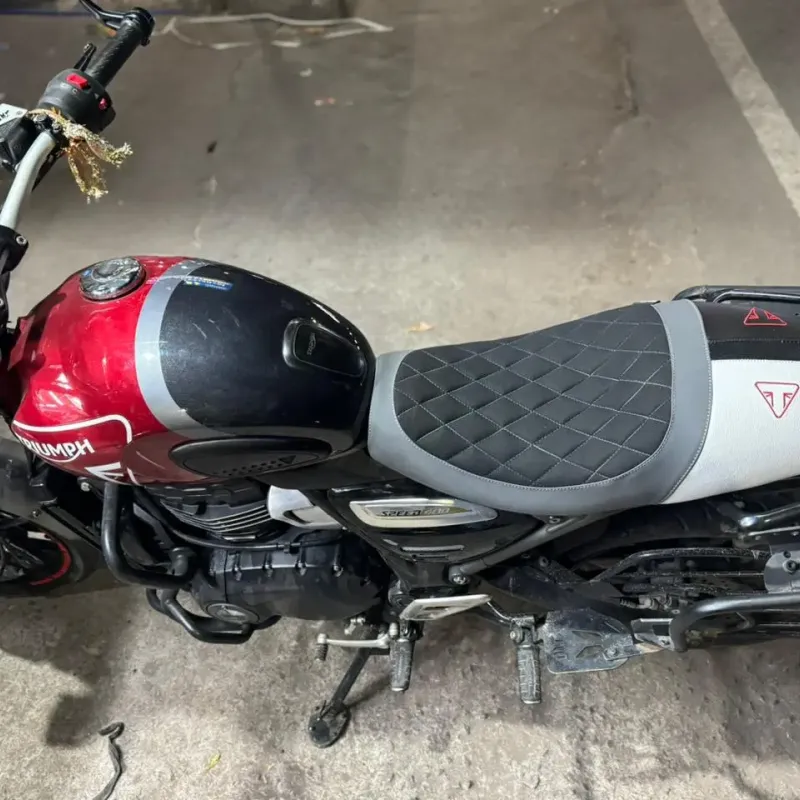 Sahara Signature Suede Cafe Racer Seat