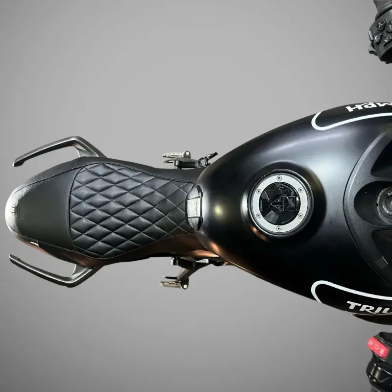 Triumph Trident 660 Low Rider Seat